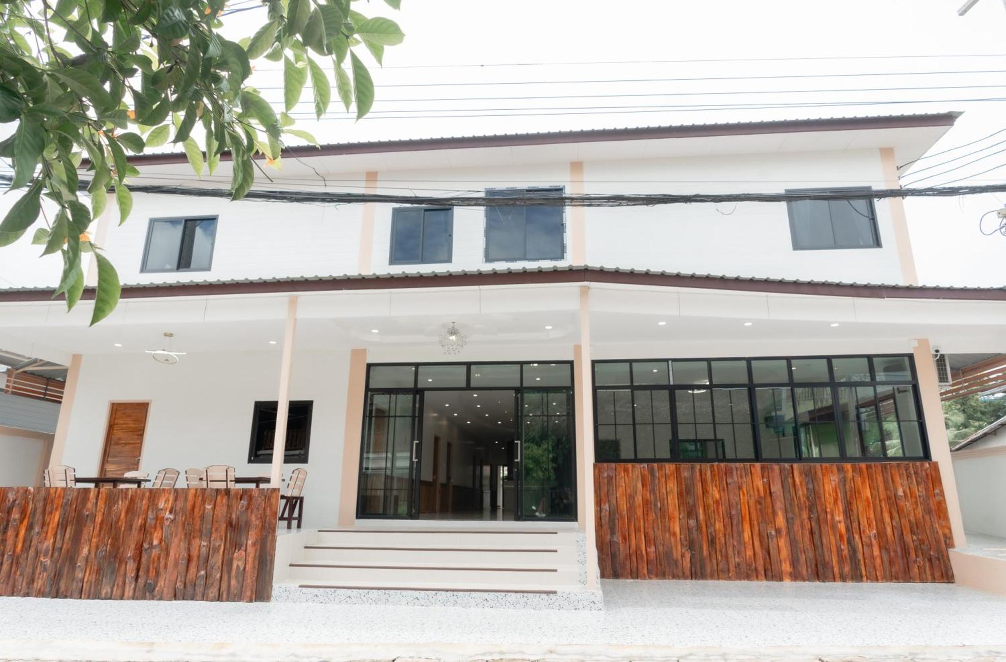 Chotika Hotel โรงแรมโชติกา ณ เชียงคาน エクステリア 写真